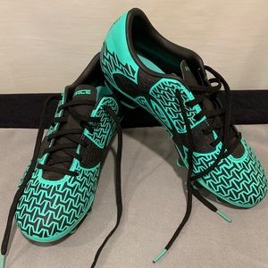 Under Armour Unisex youth Cleats 8